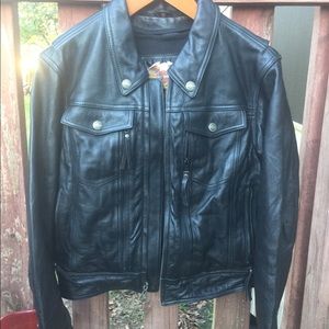 Women’s XL leather Harley Davidson